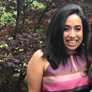 Meet your Posher, Gabriela